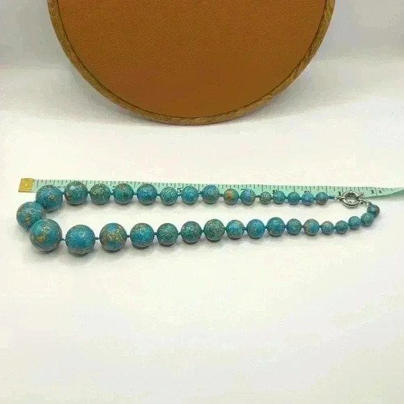 Vintage Turquoise Blue Graduated Bead Statement Necklace | Toggle Clasp - Picture 4 of 5